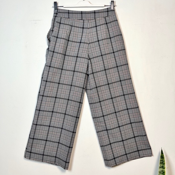 H&M | Wide Leg Plaid Trousers - Picture 2 of 16